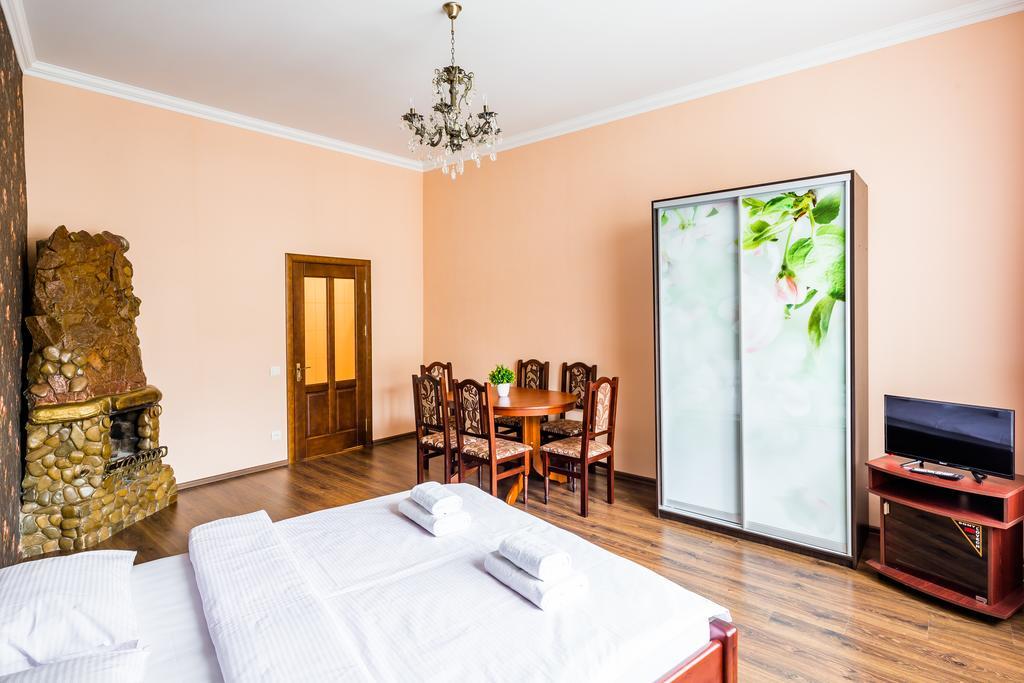 Avangard Anna Apartment Lwów Zewnętrze zdjęcie