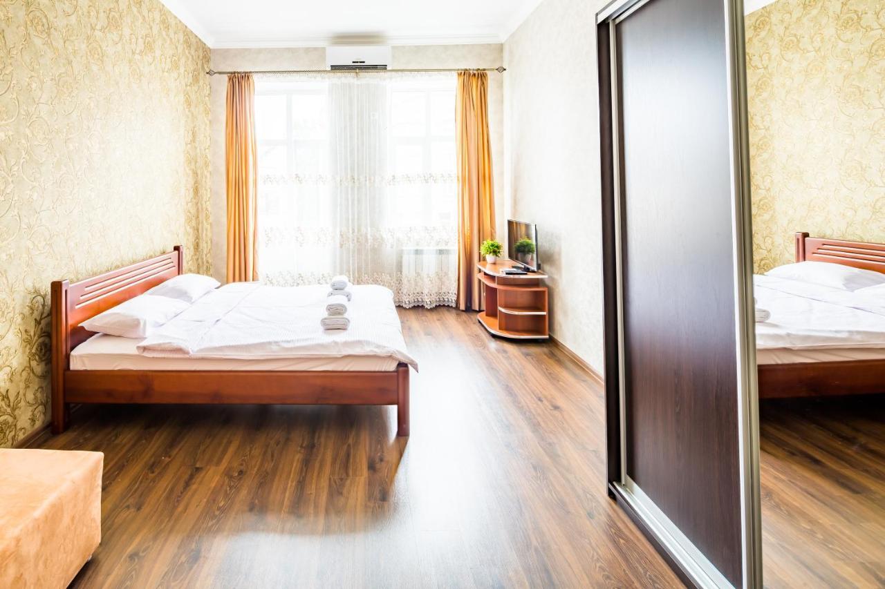 Avangard Anna Apartment Lwów Zewnętrze zdjęcie